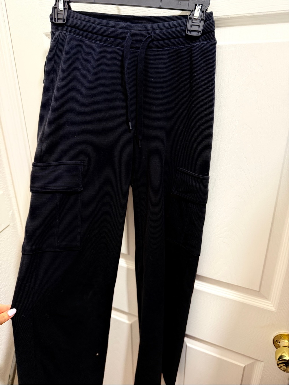 Woman aritzia Black Cargo Knit Jogger Pants